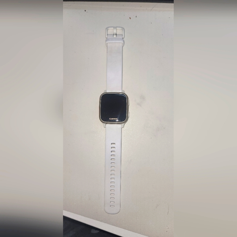 Garmin Venu Sq Watch: GPS Smart Watch, White & Gold, Great Condition